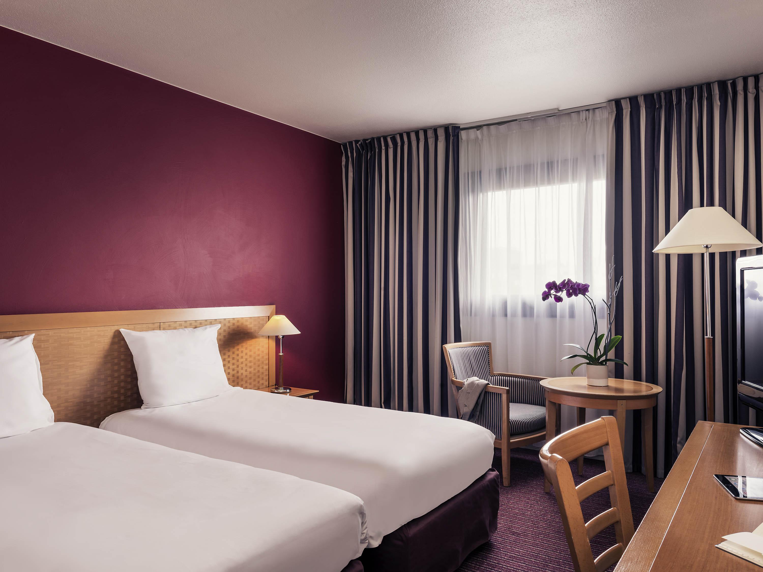 แมร์กูร์ ปารีส์ ป๊อร์ท เดอ แวร์ซายส์ เอ๊กซ์โป โอแตล Hotel วองว์ส ภายนอก รูปภาพ