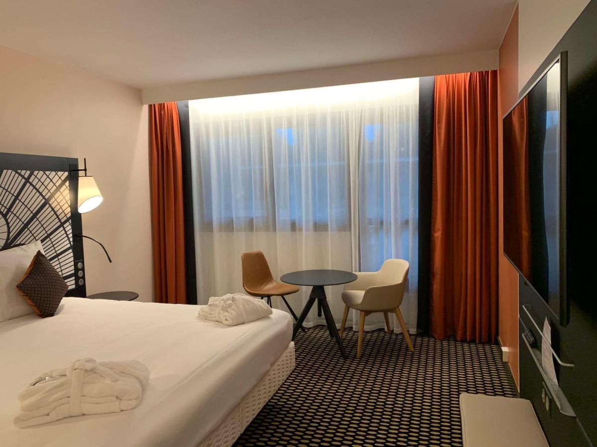 แมร์กูร์ ปารีส์ ป๊อร์ท เดอ แวร์ซายส์ เอ๊กซ์โป โอแตล Hotel วองว์ส ภายนอก รูปภาพ